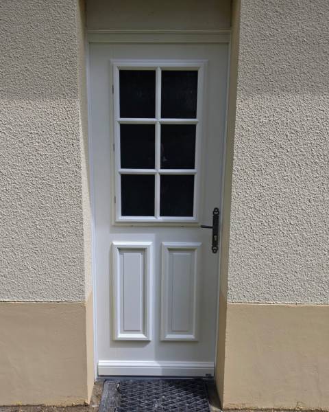 Porte d'entrée bois BEL'M à Houlgate