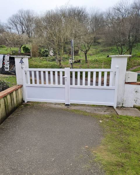 Portail aluminium Kostum à Cabourg