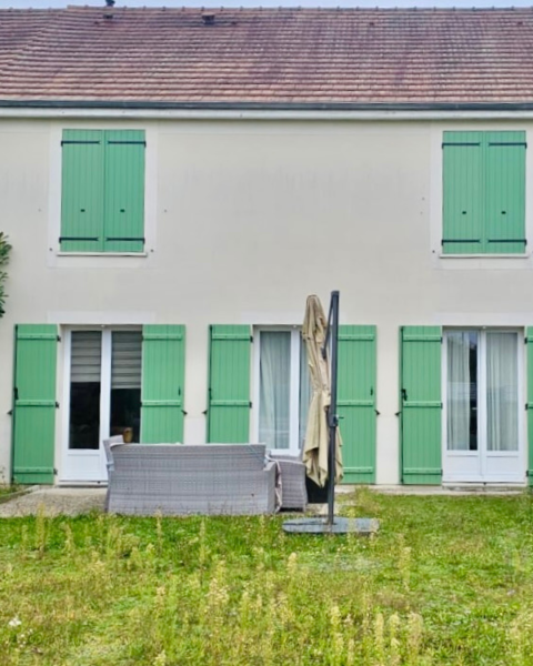 Pose de volets battants bois de la marque Sothoferm à Orléans